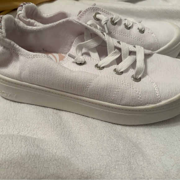 Roxy bayshore sneakers New 7.5 - Picture 3 of 7